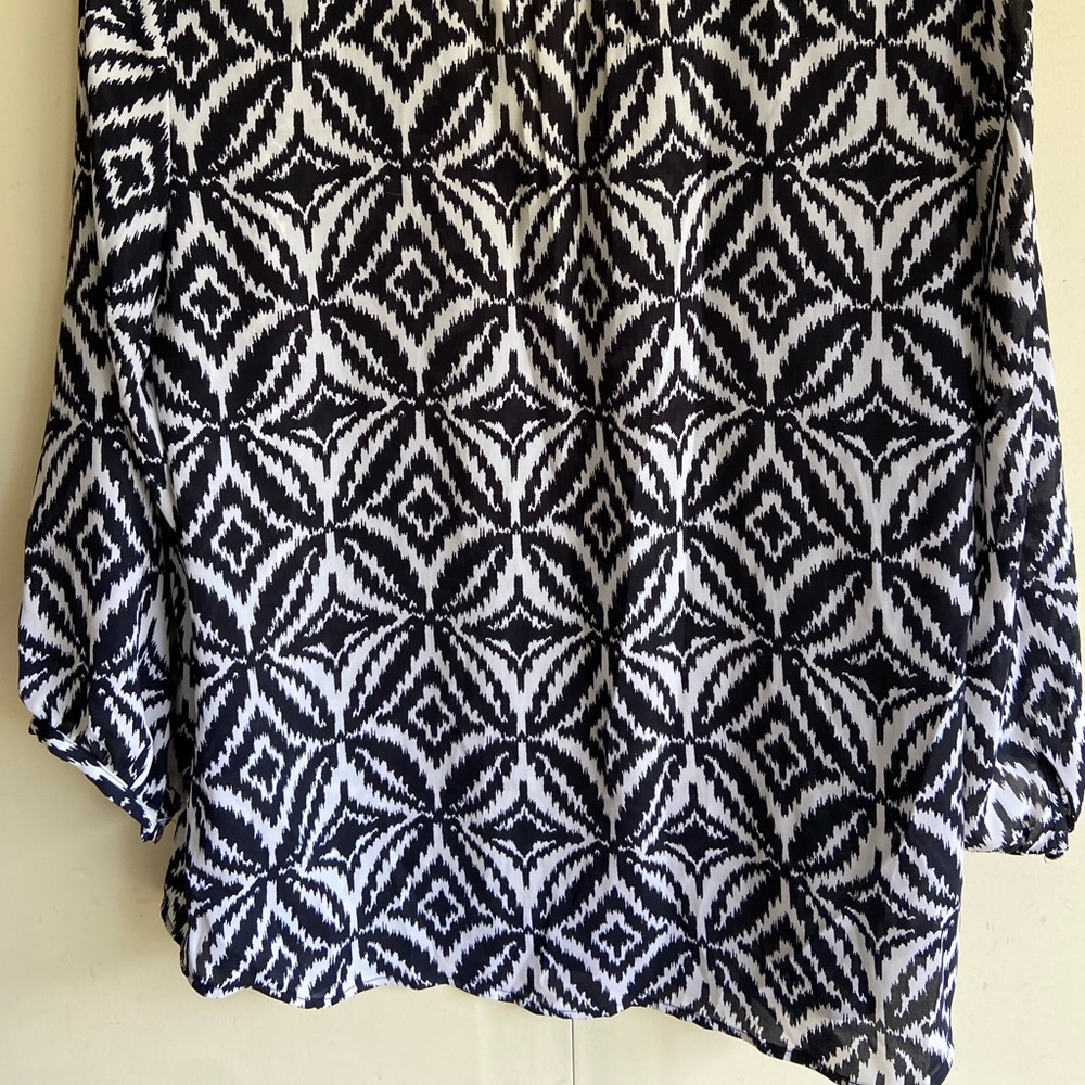 Large Banana Republic Top Like New - Picture 4 of 4